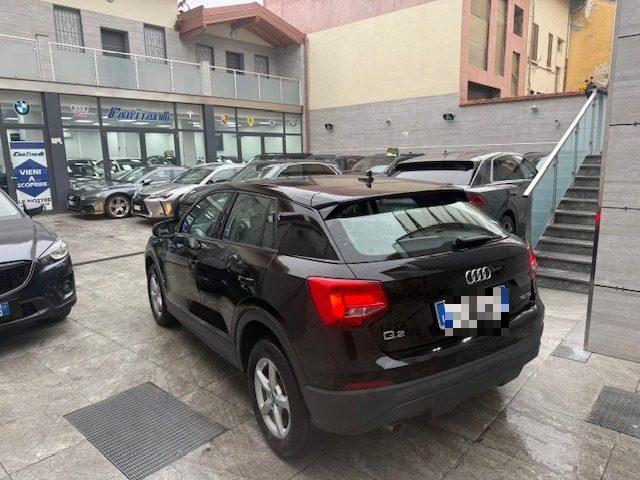 AUDI Q2 30 TDI Business