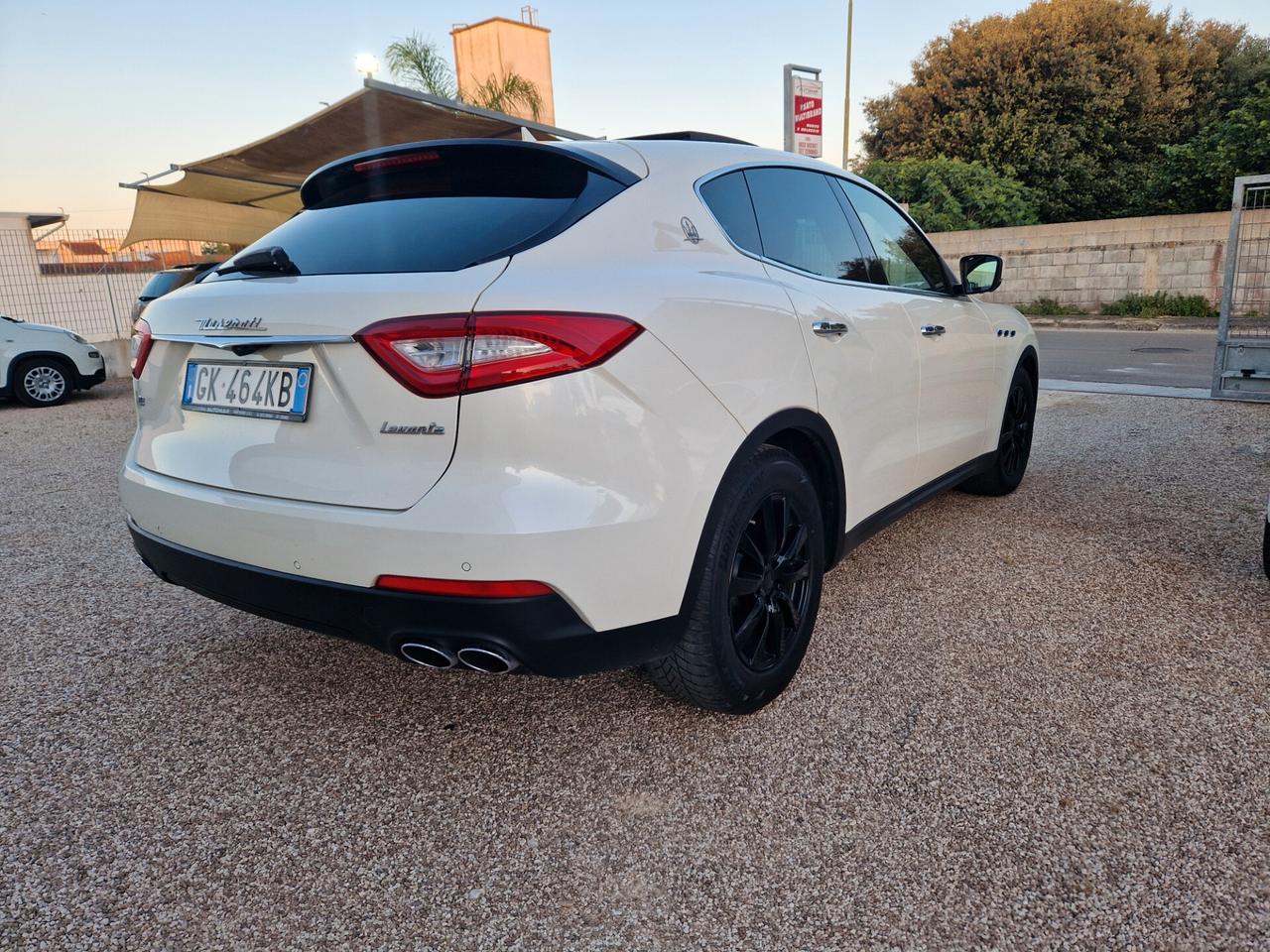 Maserati Levante V6 Diesel 275 CV AWD Granlusso