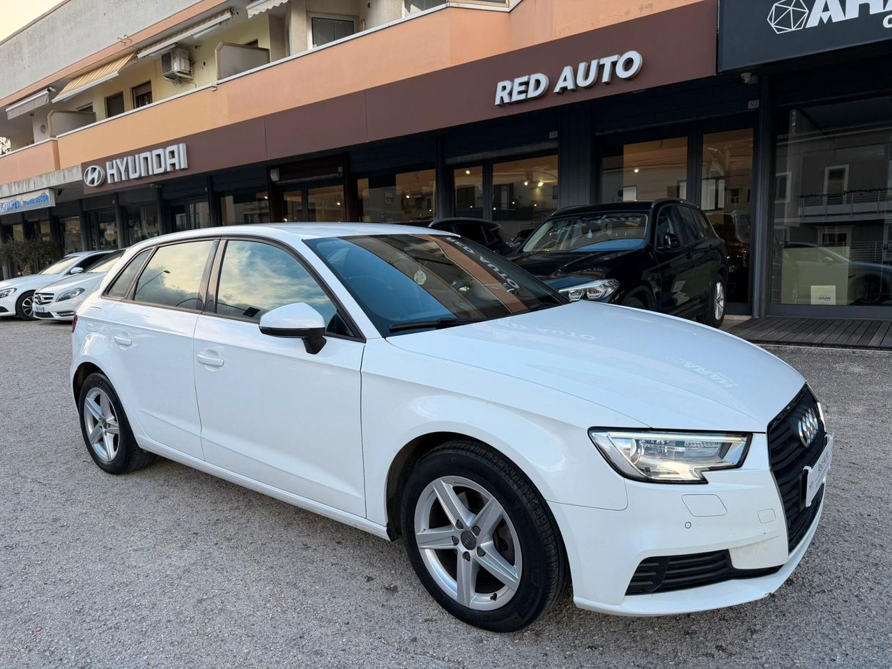 Audi A3 SPB 30 g-tron S tronic Admired