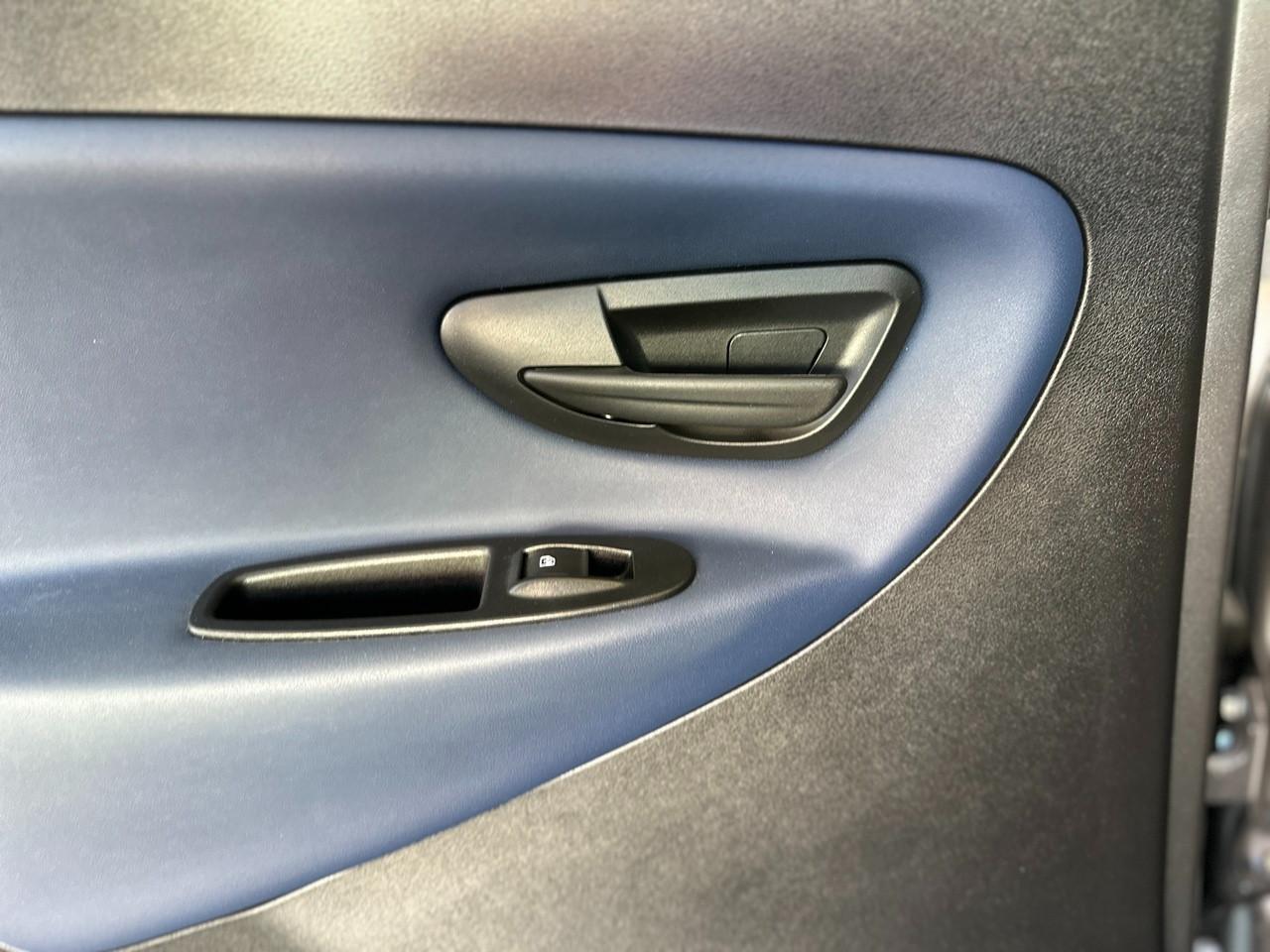 LANCIA Ypsilon III 2021 - Ypsilon 1.0 firefly hybrid Platino s&s 70cv