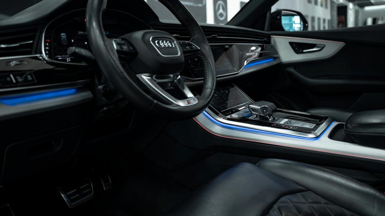 Audi SQ8 4.0 V8 TDI MHEV QUATTRO TETTO SEDILI PACK LUCI FUL