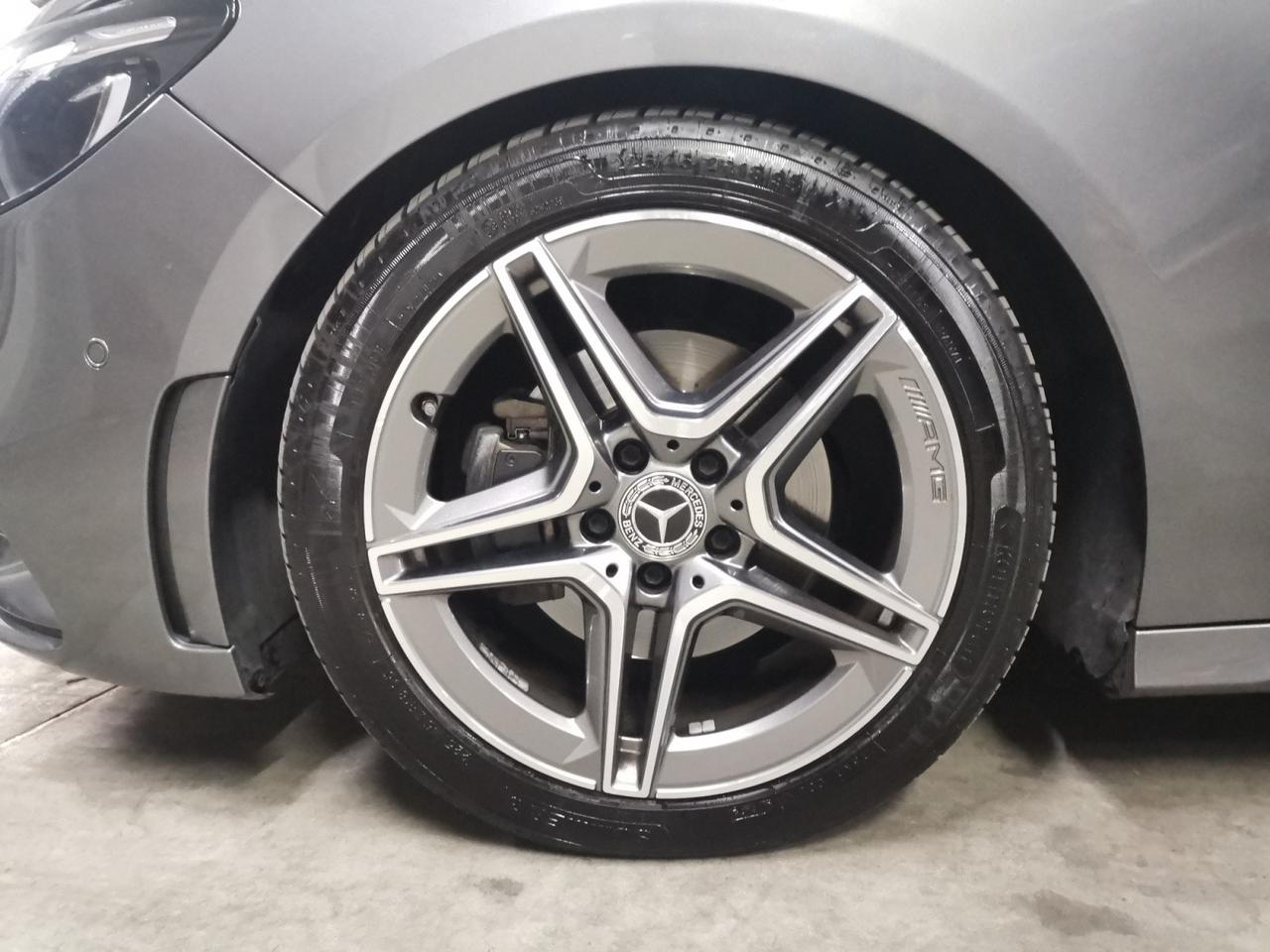 Mercedes-Benz Classe B - W247 2023 - B 180 d AMG Line Advanced Plus Digita
