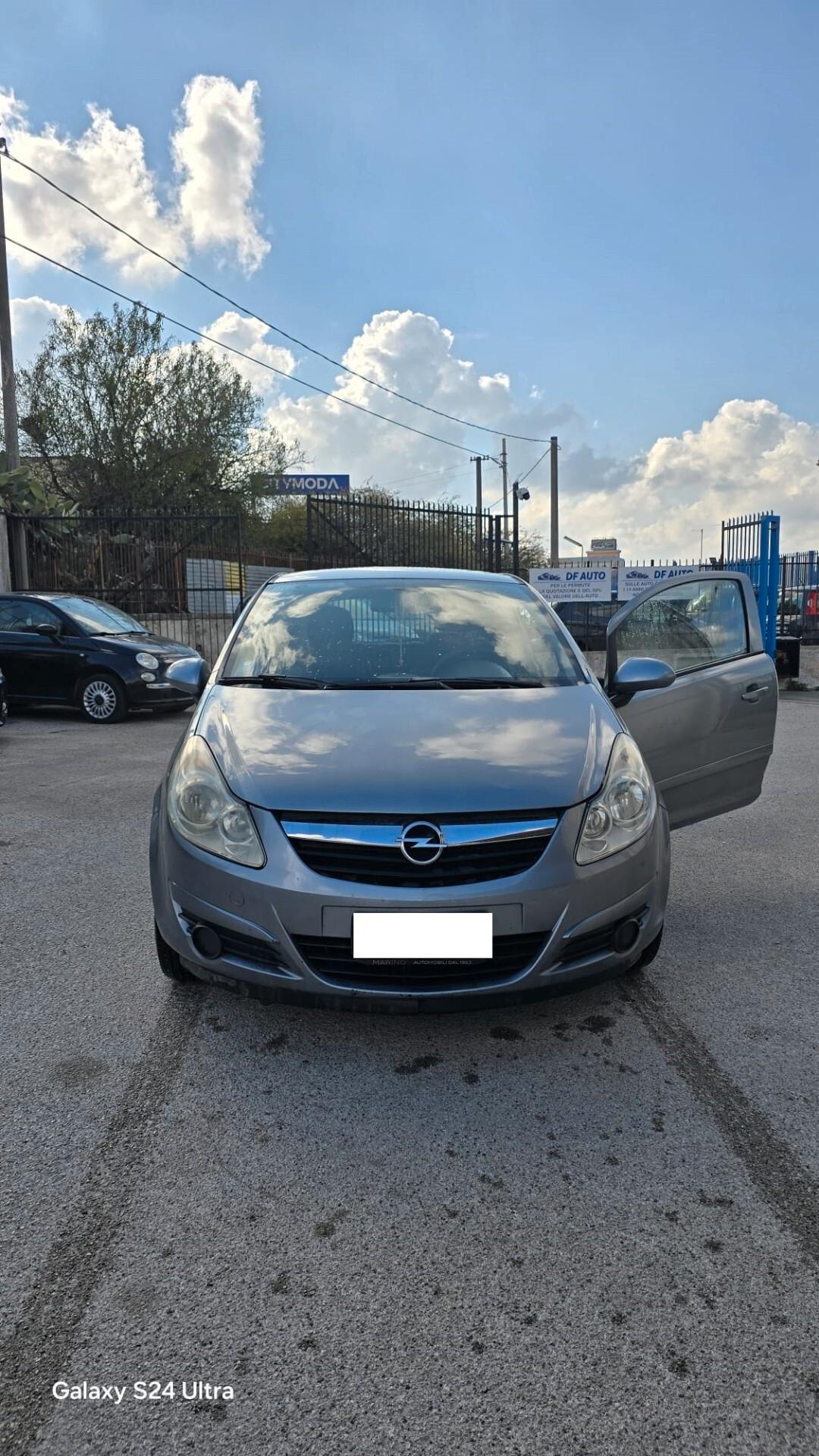 Opel Corsa 1.2 3 porte Sport