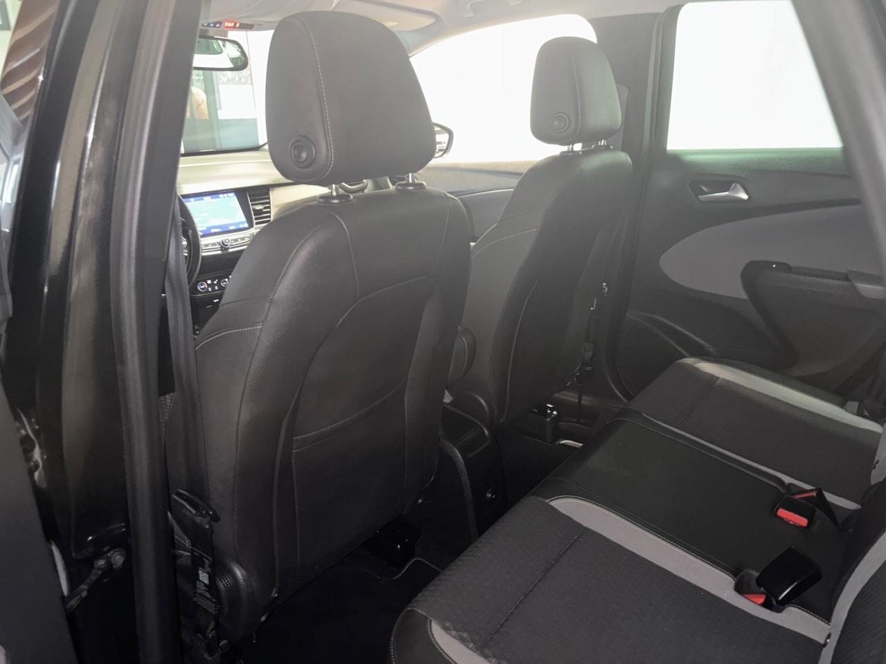 Opel Crossland X 1.6 ULTIMATE EDITION