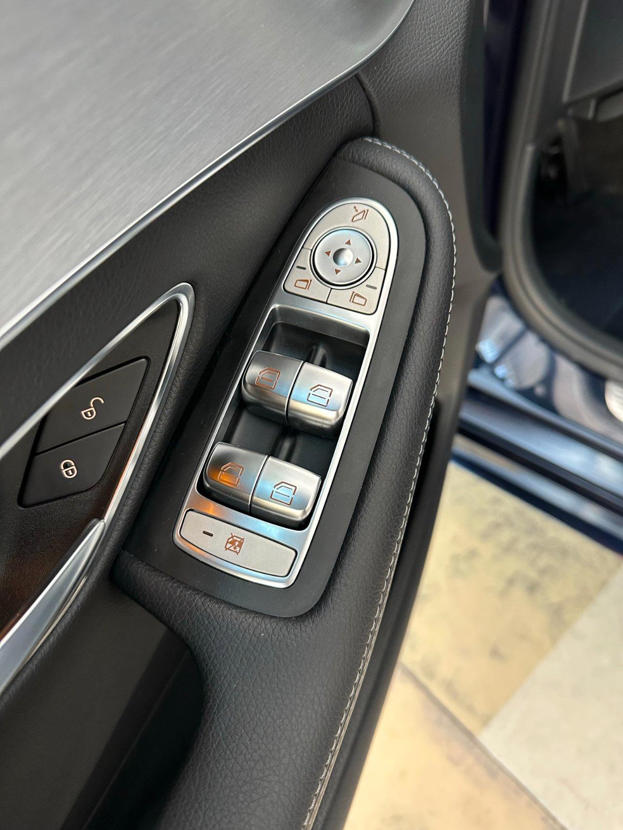 Mercedes C 220 D SW 4Matic Premium AMG Auto-18"-Pelle-AirMatic D/C