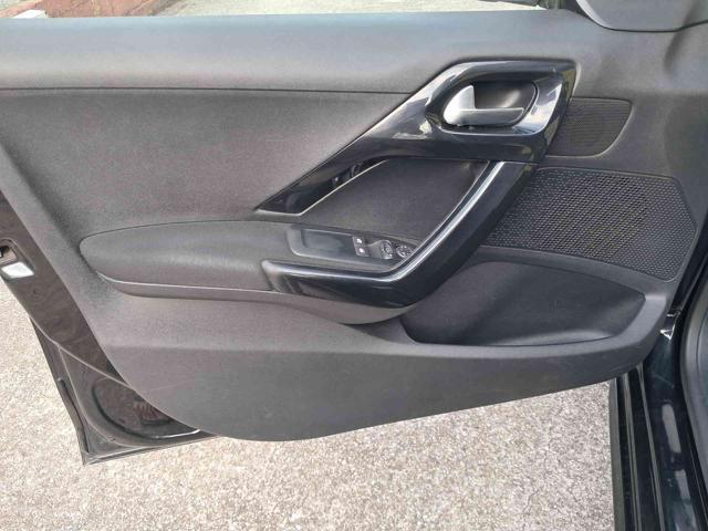 PEUGEOT 208 1° serie 1.2 VTi 82 CV 5 porte Allure