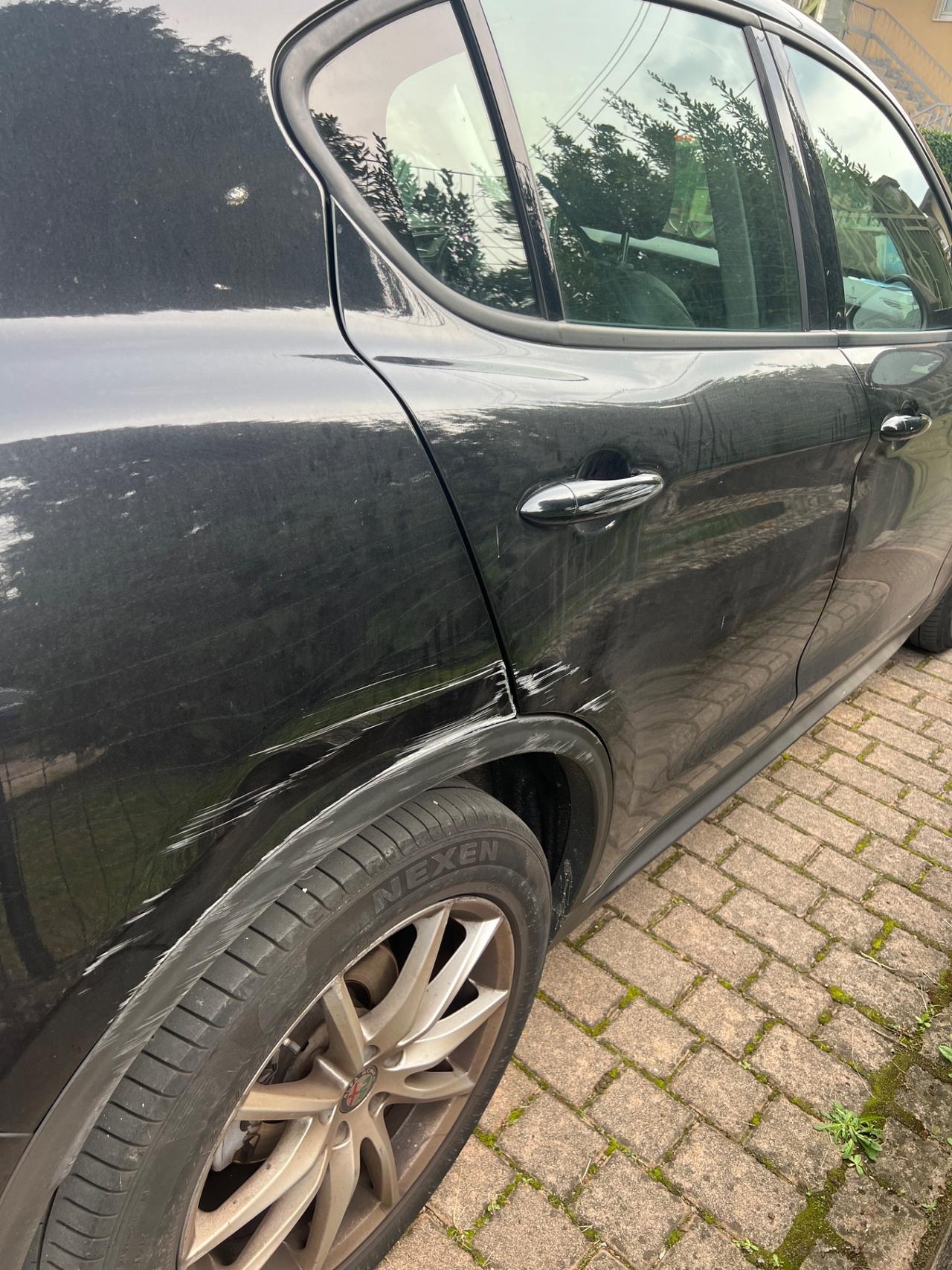 Alfa Romeo Stelvio 2.2 Turbodiesel 160 CV AT8 RWD Business