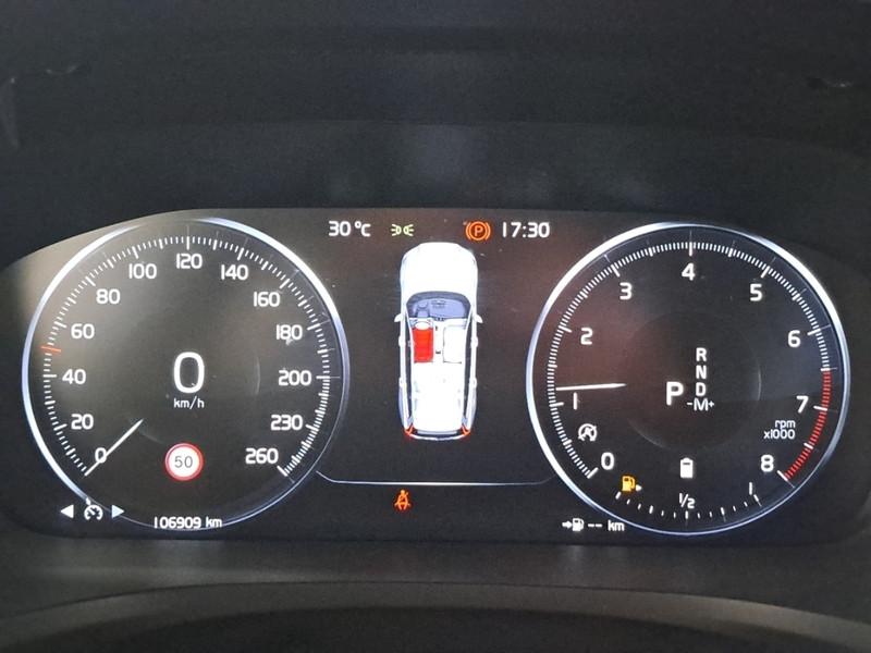 VOLVO V60 B3 autom. Momentum Business Pro WAGON