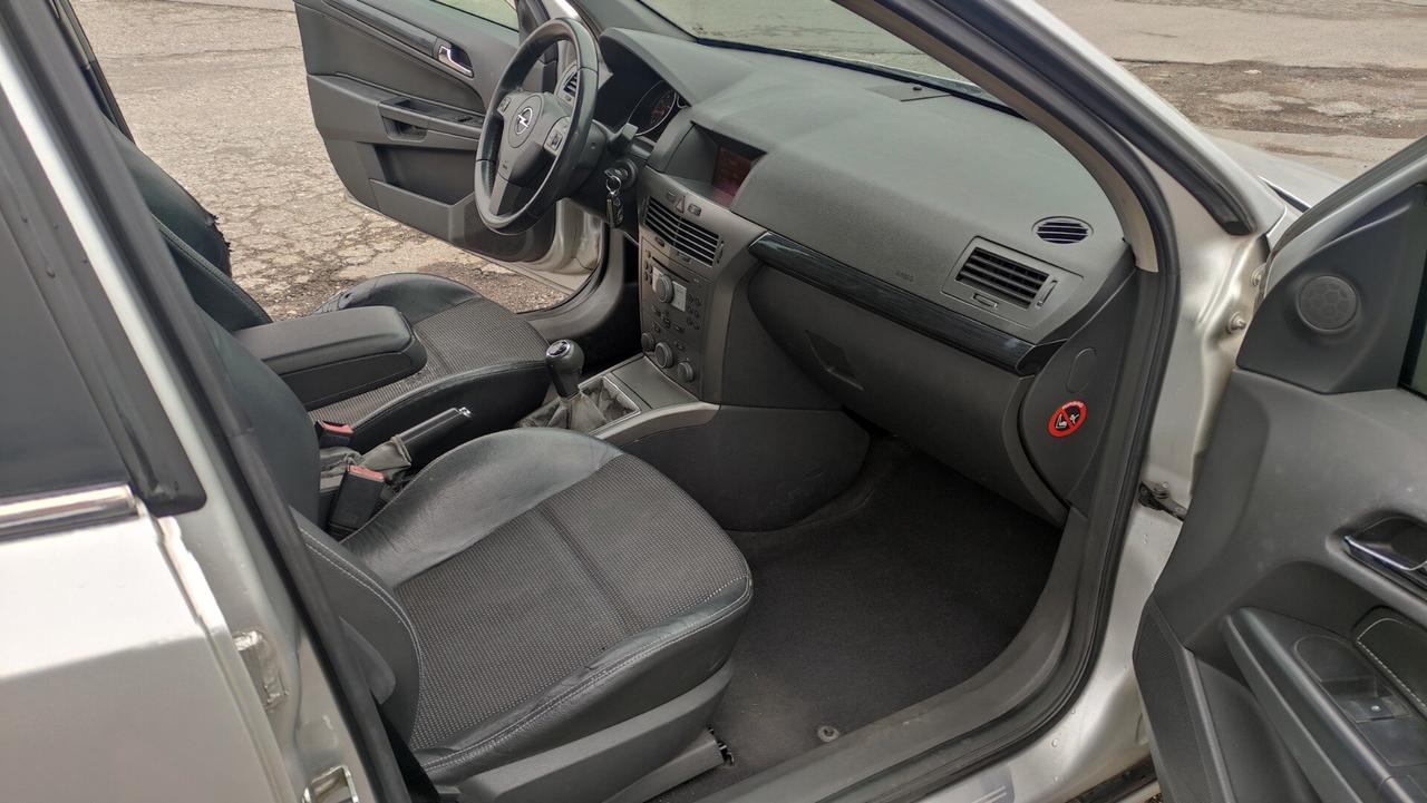 Opel Astra 1.6 16V Twinport Station Wagon NEOPATENTATI - 2005