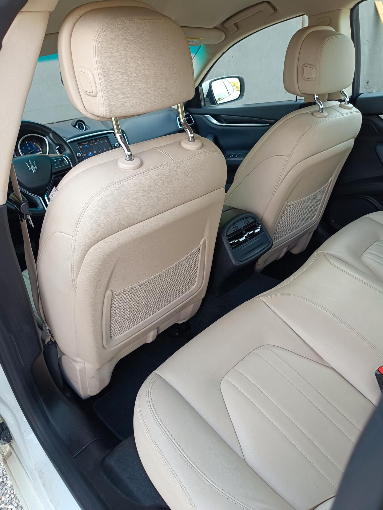 Maserati Ghibli V6 Diesel 250cv