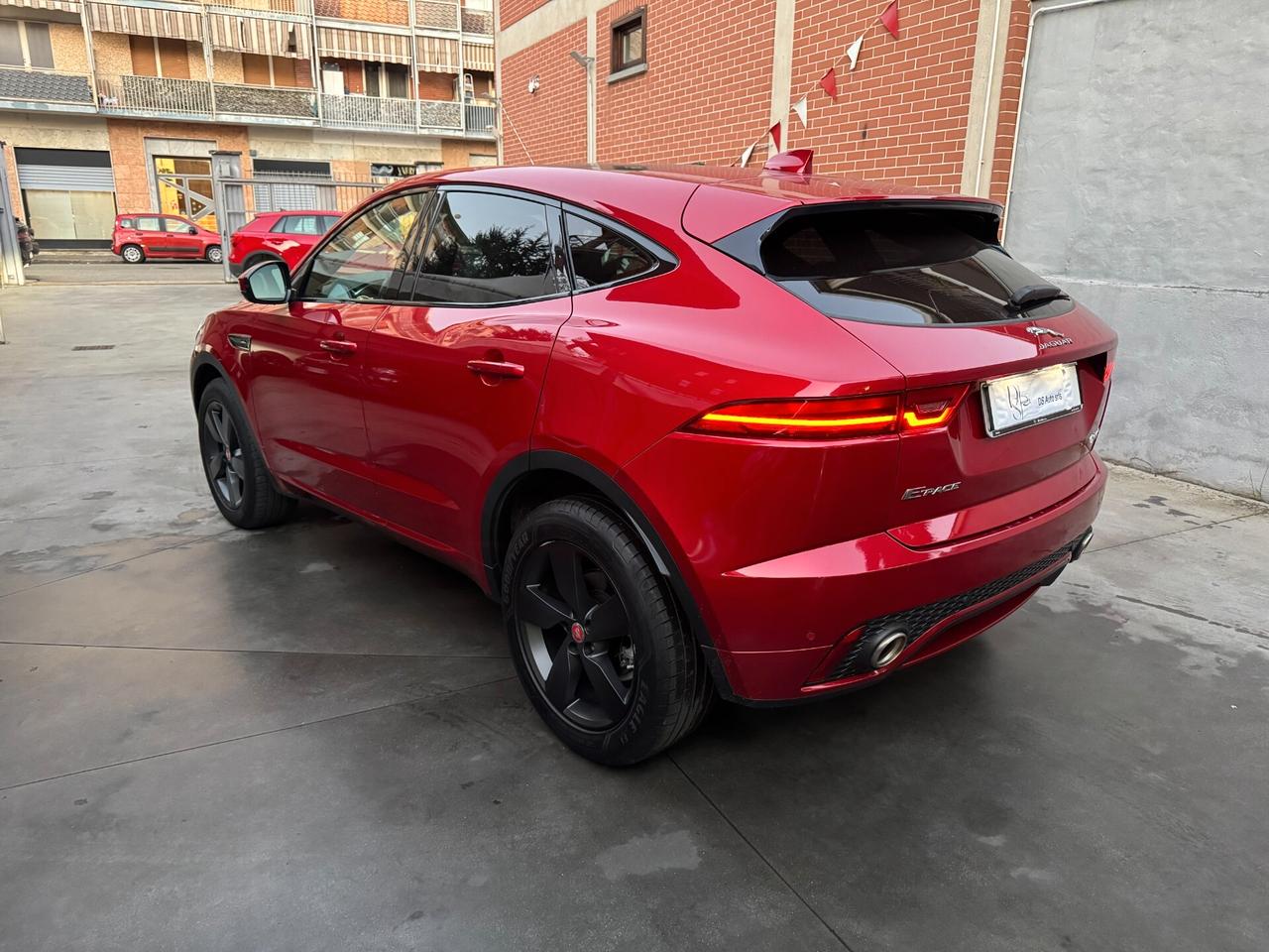 Jaguar E-Pace 2.0 AWD aut. R-Dynamic S