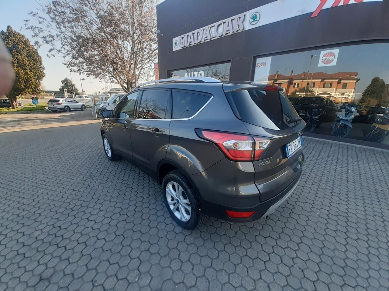 Ford Kuga 1.5 TDCI 120 CV S&S 2WD Titanium