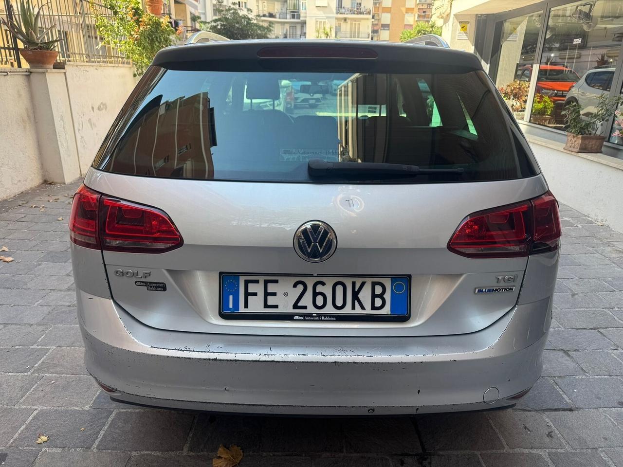 VOLKSWAGEN Golf Variant 1.4 TGI Comfor. BlueMotion