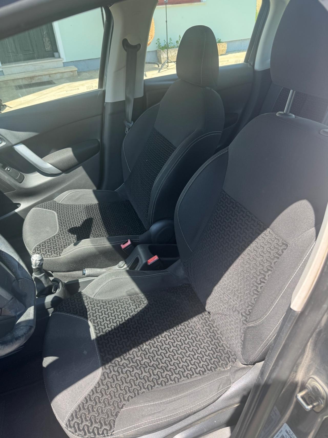 Citroen C3 1.1 GPL 2012