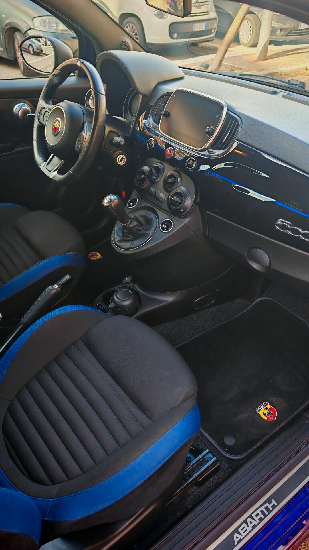 Abarth 595 1.4 Turbo T-Jet 165 CV Monster Energy Yamaha