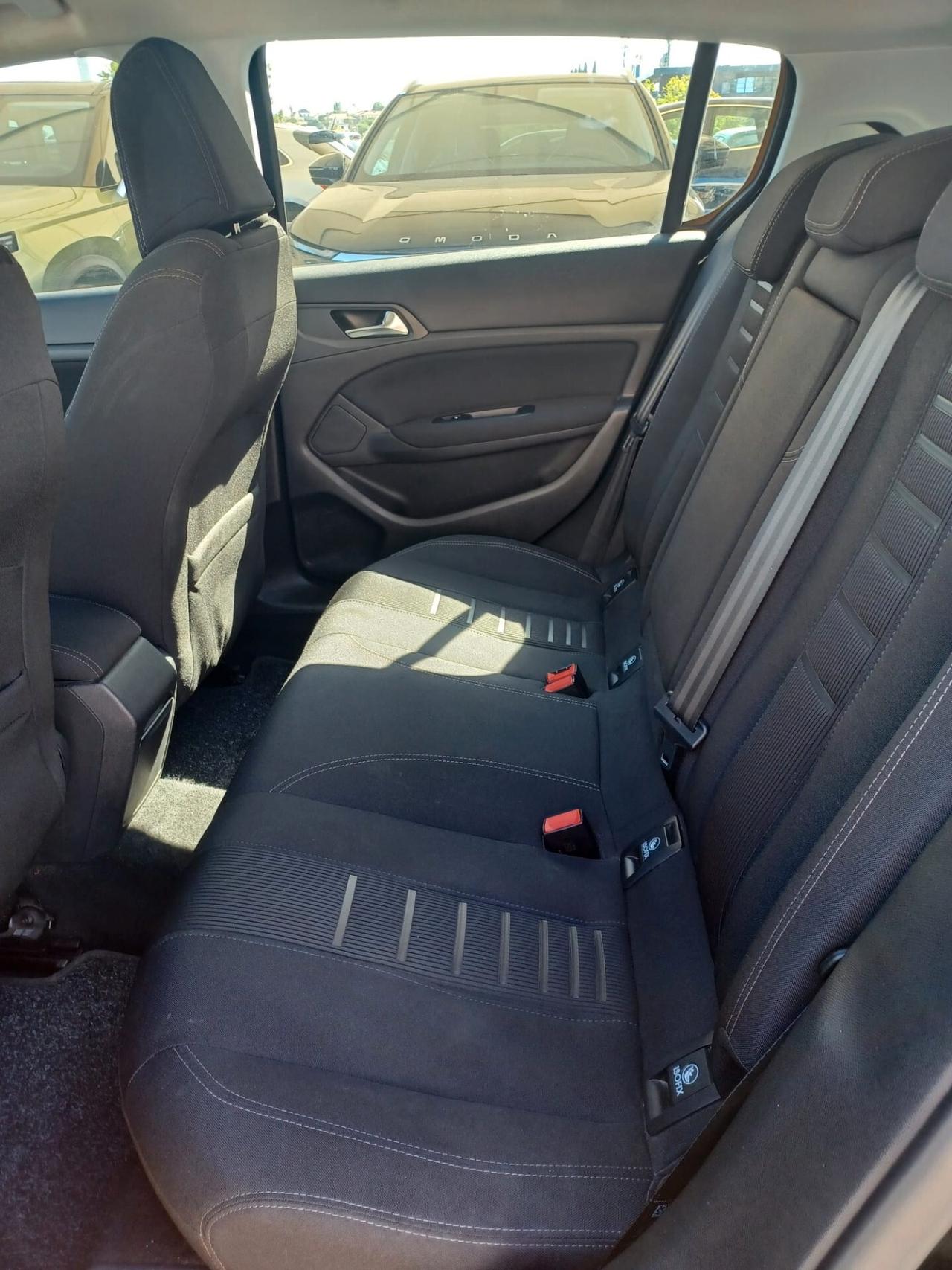 Peugeot 308 1.6 e-HDi 115 CV GT-Line