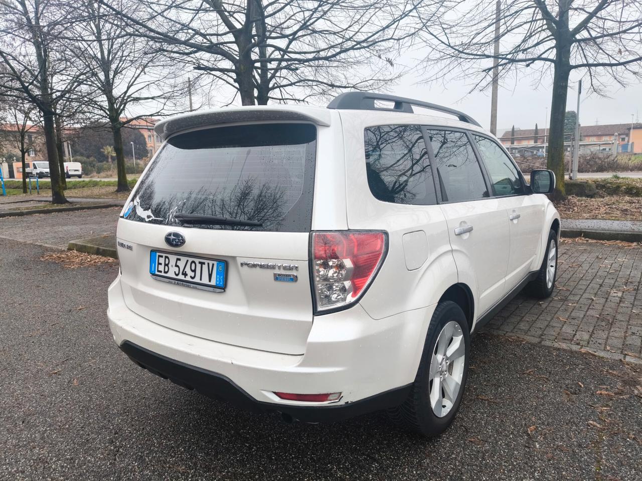 SUBARU FORESTER 2,0 4X4 DIESEL-GANCIO DI TRAINO