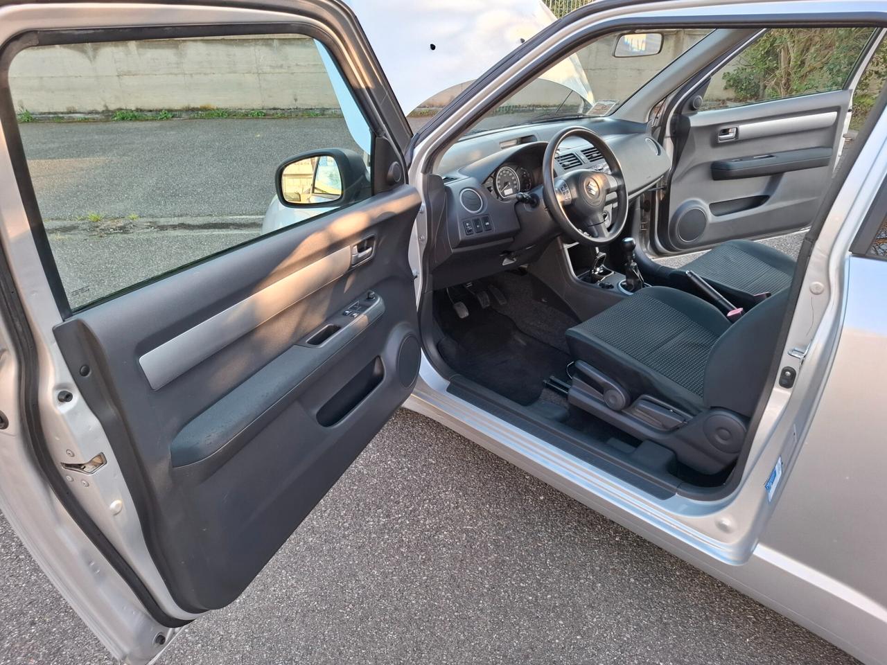 Suzuki Swift 1.3 3p. GL