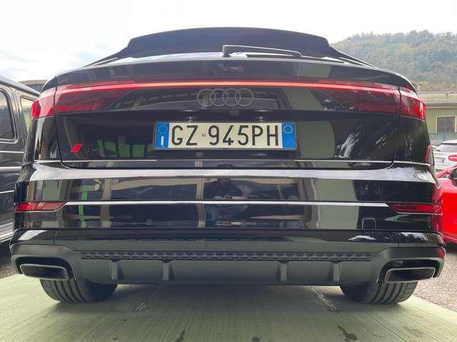 Audi Q8 NEW MODEL 50 TDI 286 CV S Line Total Black Alu22''