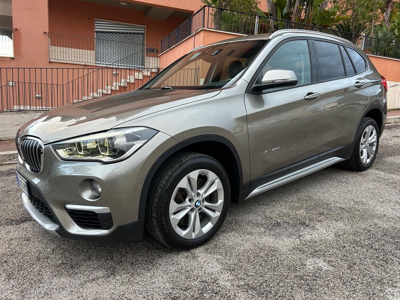 Bmw X1 xDrive20d xLine. Strafull !!!