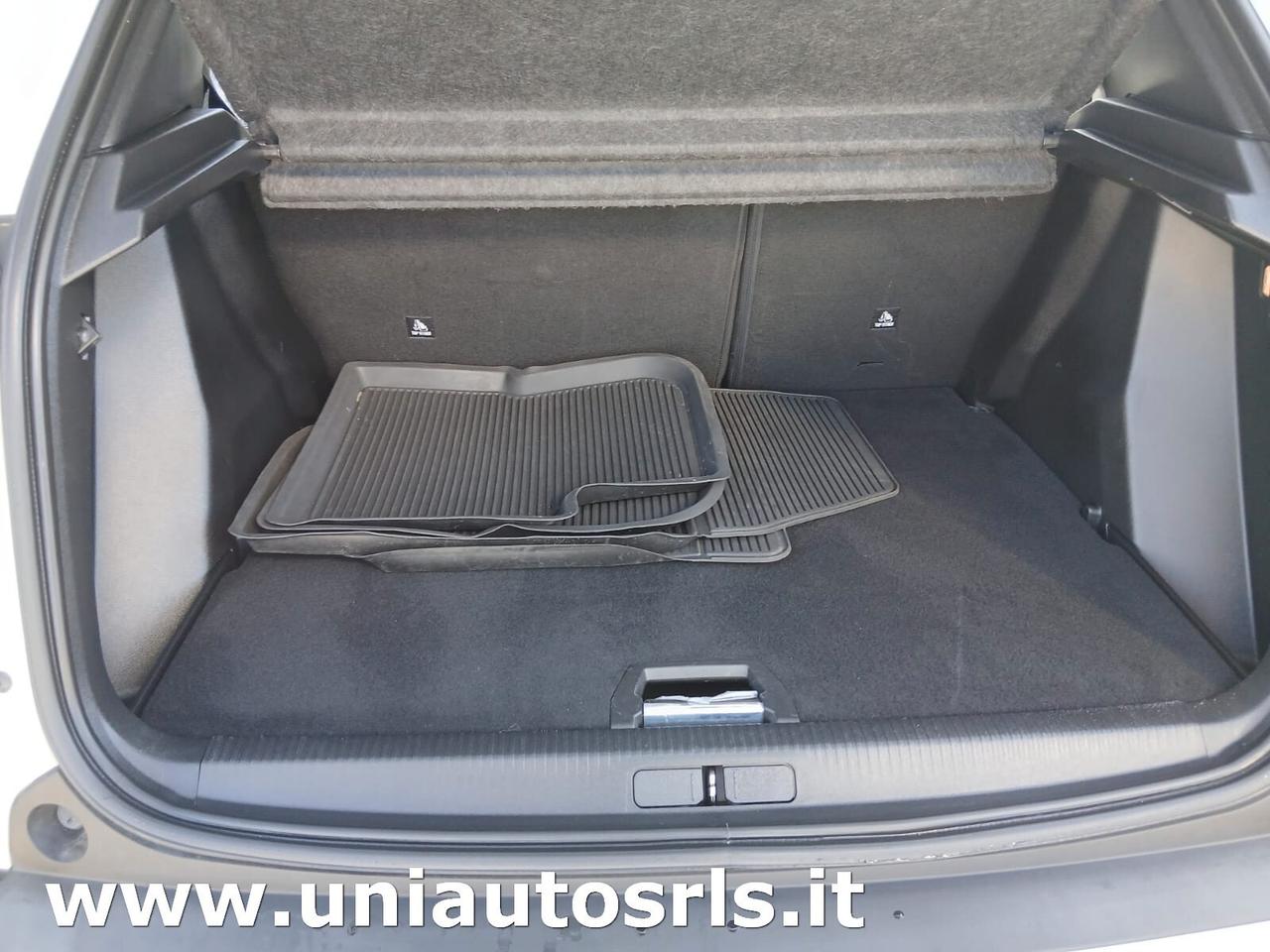 Peugeot 2008 BlueHDi 130 S&S EAT8 Allure Navi Pack