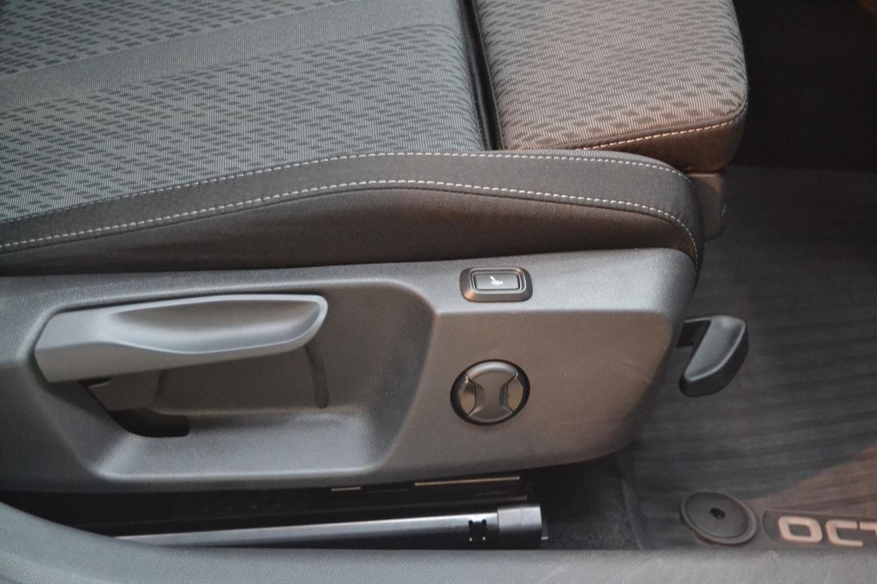 Skoda Octavia 2.0 TDI EVO SCR DSG Wagon Style