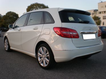 Mercedes classe B 1.5 td 110 cv, da vetrina