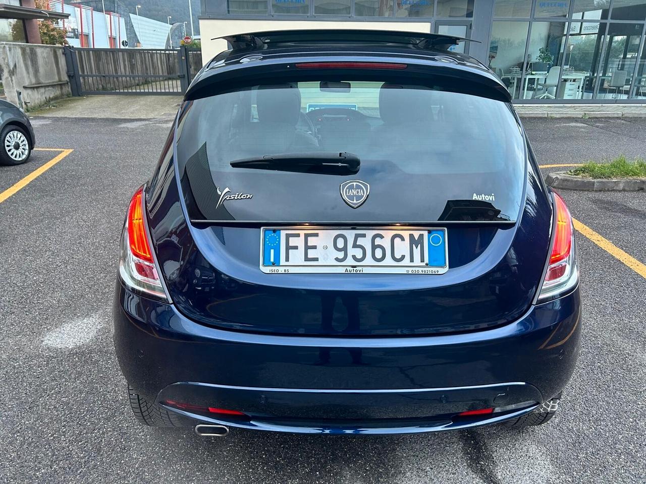 Lancia Ypsilon 1.3 MJT 16V 95 CV 5 porte S&S Platinum Tetto Apribile