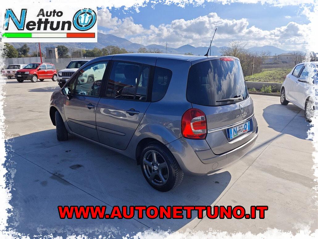 Renault Modus Grand 1.2 16V TCE Dynamique Automatica