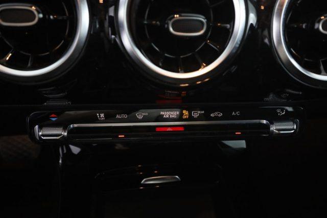 MERCEDES-BENZ A 180 A 180 d Automatic Business Extra