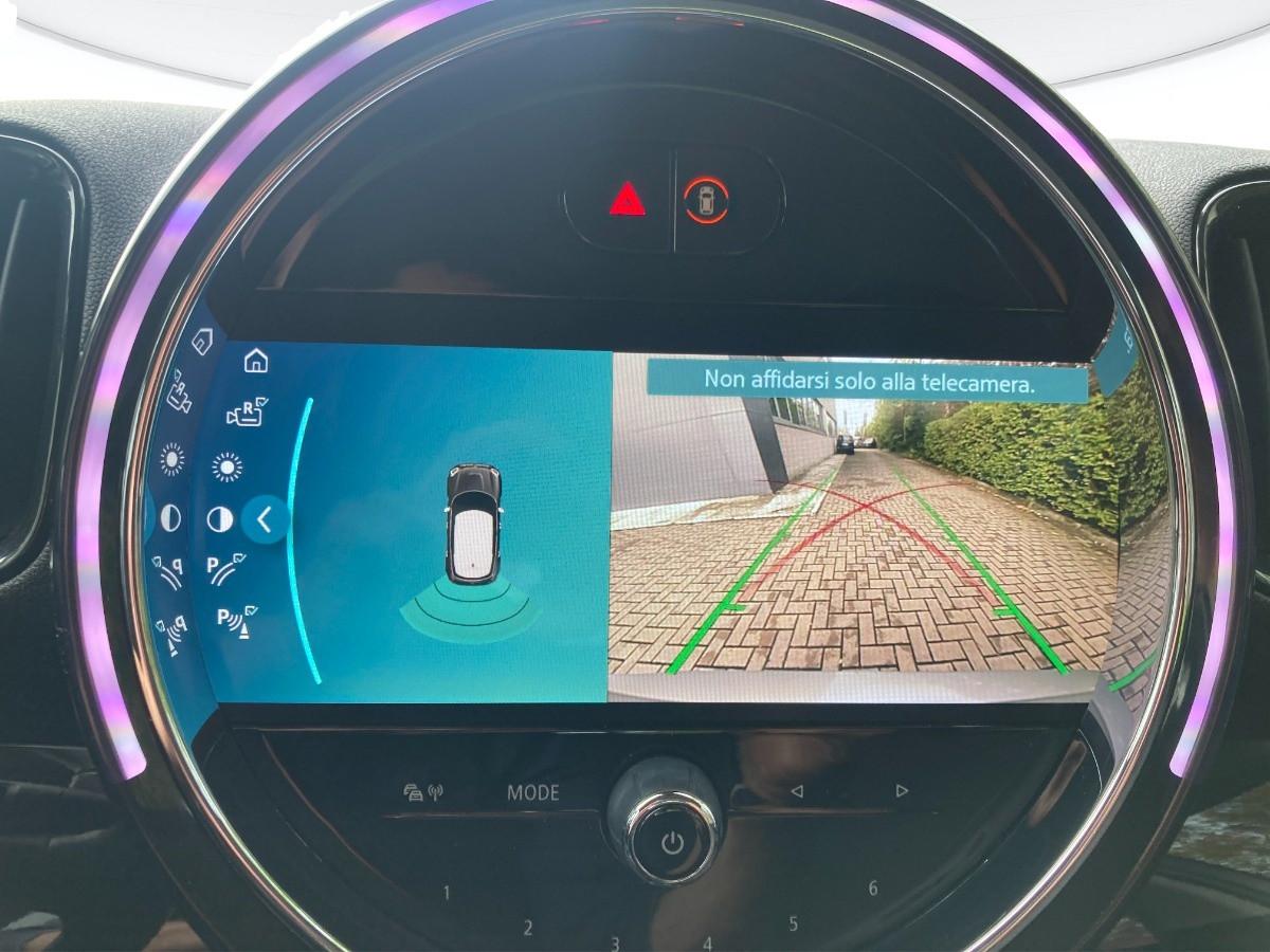 MINI Mini Countryman 2.0 Cooper D Essential auto