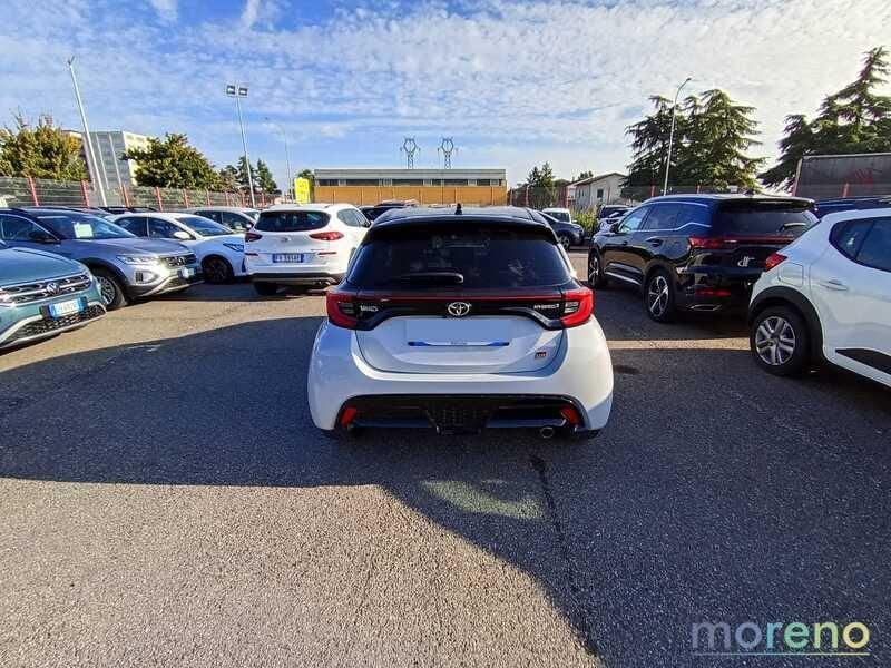 Toyota Yaris 1.5h GR Sport
