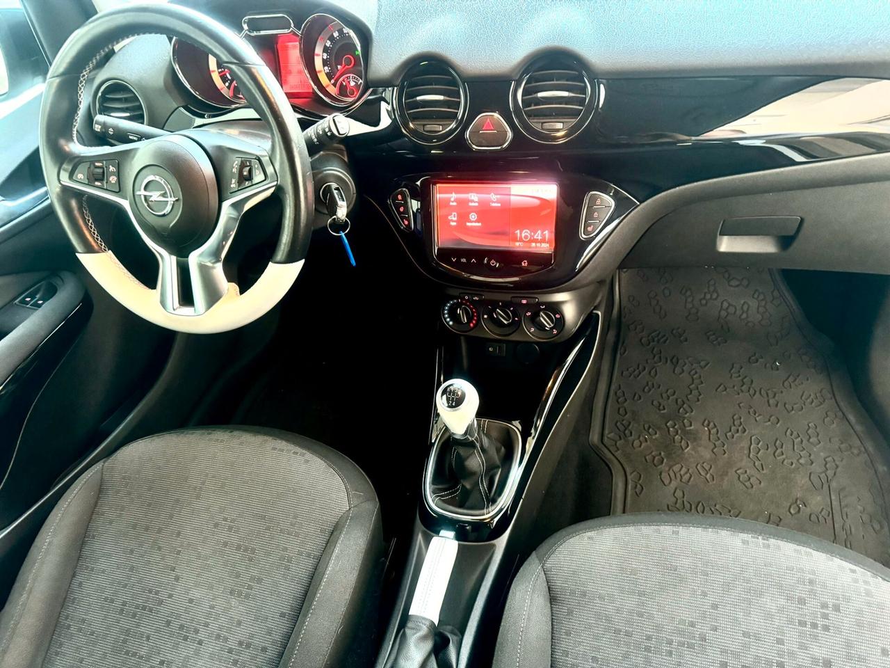 Opel Adam Neopatentati OK