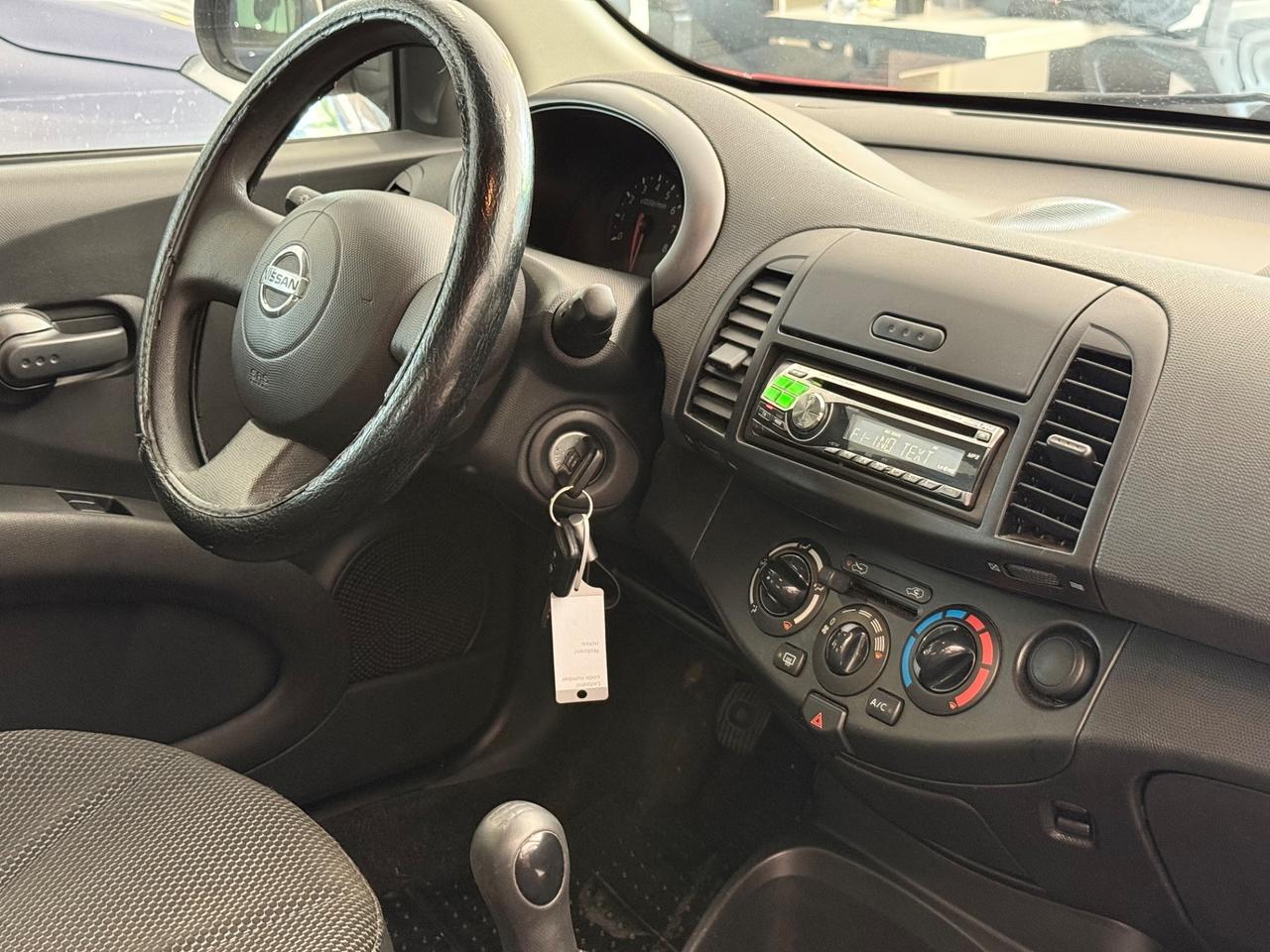 Nissan Micra 1.2 benzina neopatentati