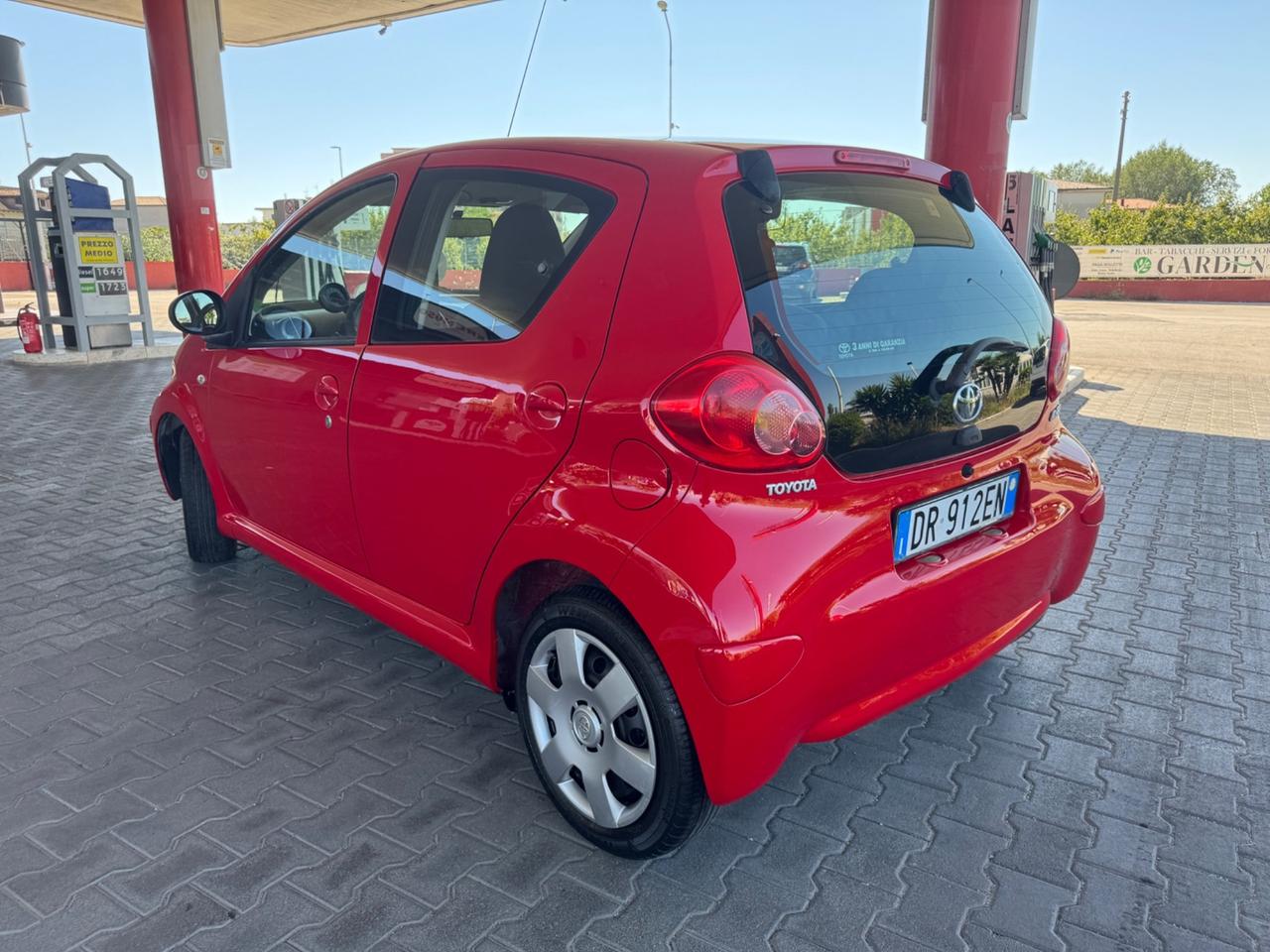 Toyota Aygo 1.0 12V VVT-i 5 porte Sol