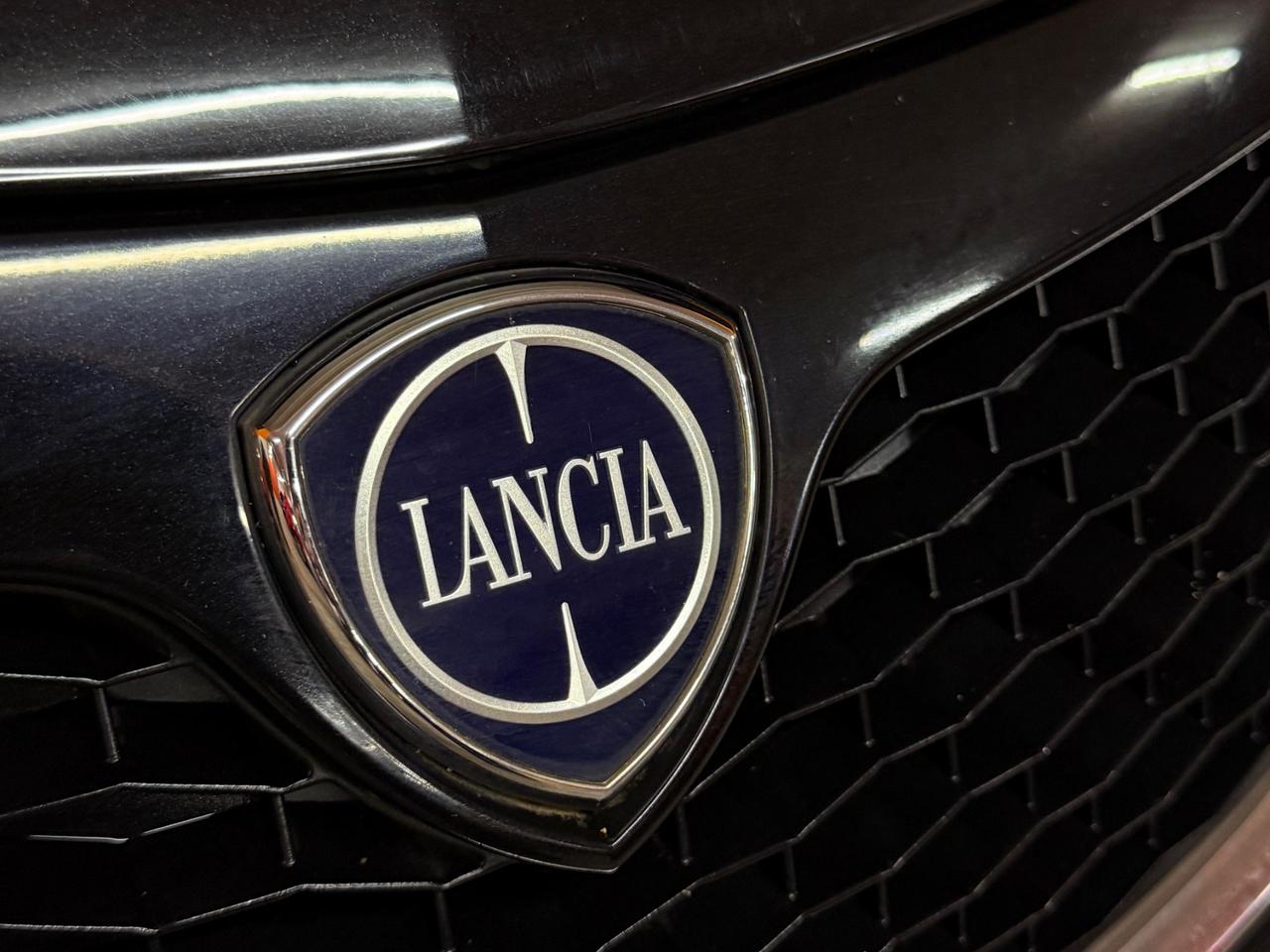 BELLISSIMA LANCIA YPSILON MTJ VERSIONE GOLD CON SOLI 50.908 KM