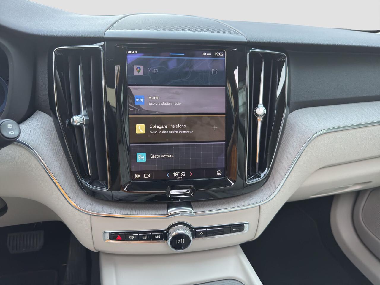 Volvo XC 60 2.0 197cv Plus Dark Tetto 2022