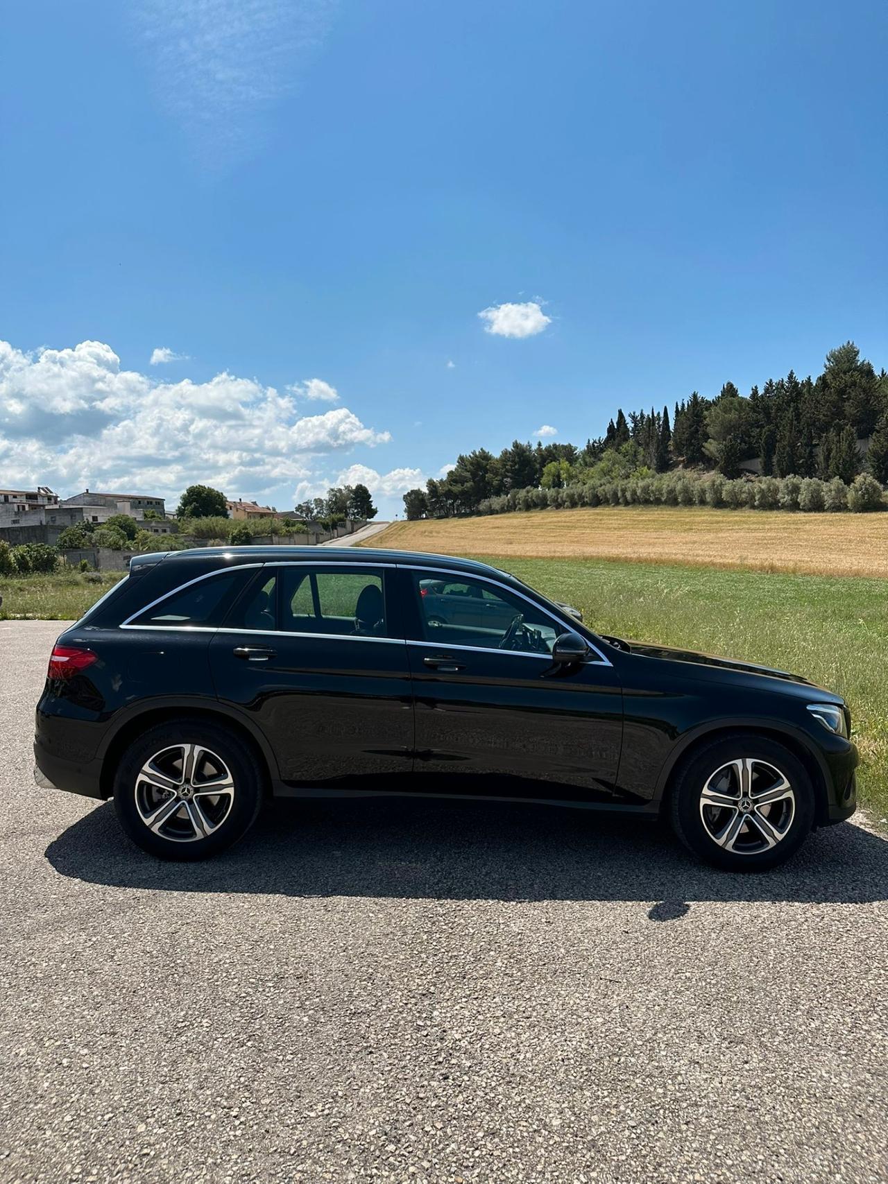 MERCEDES GLC 220 CDI PREMIUM AMG