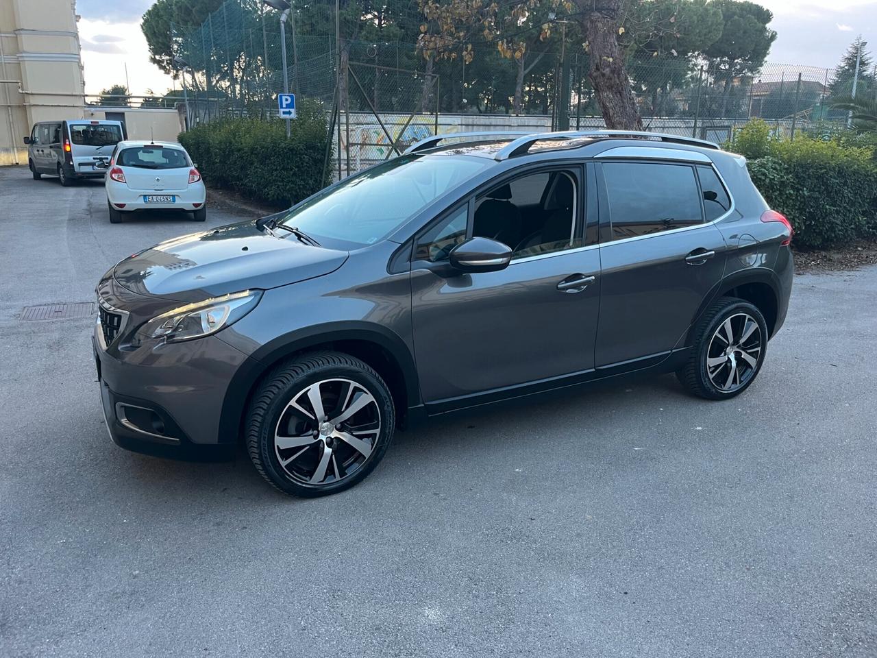 Peugeot 2008 1.5 HDi Full Optional Km 109.00