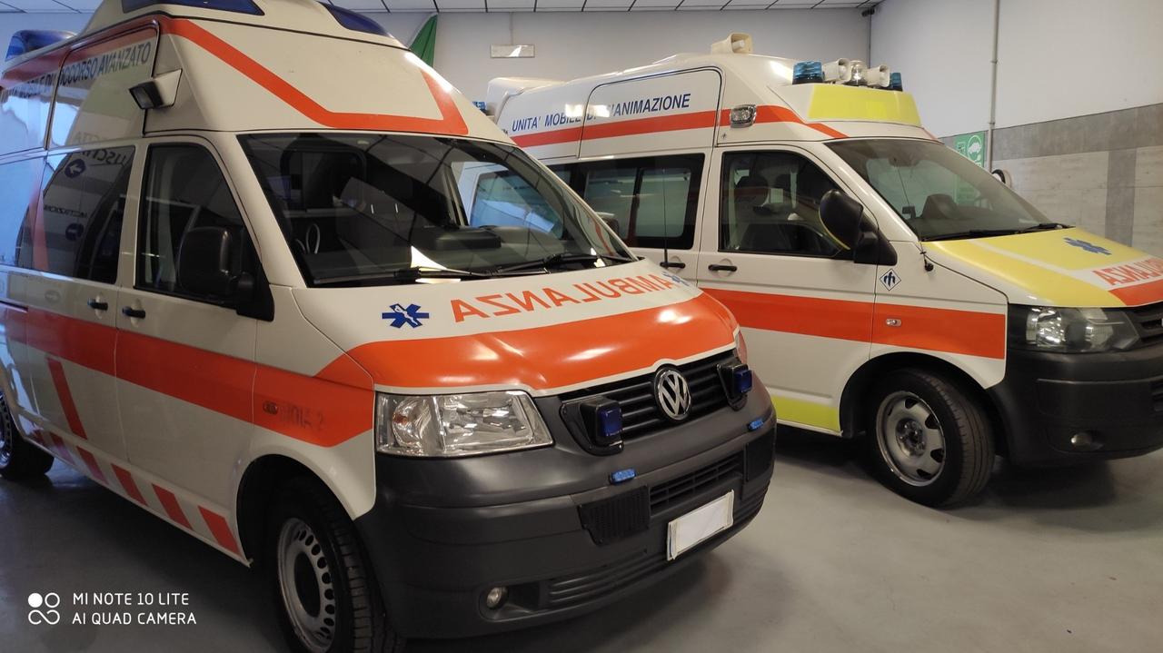 AMBULANZA VOLKSWAGEN 4X4 TRANSPORTER 2014/2006