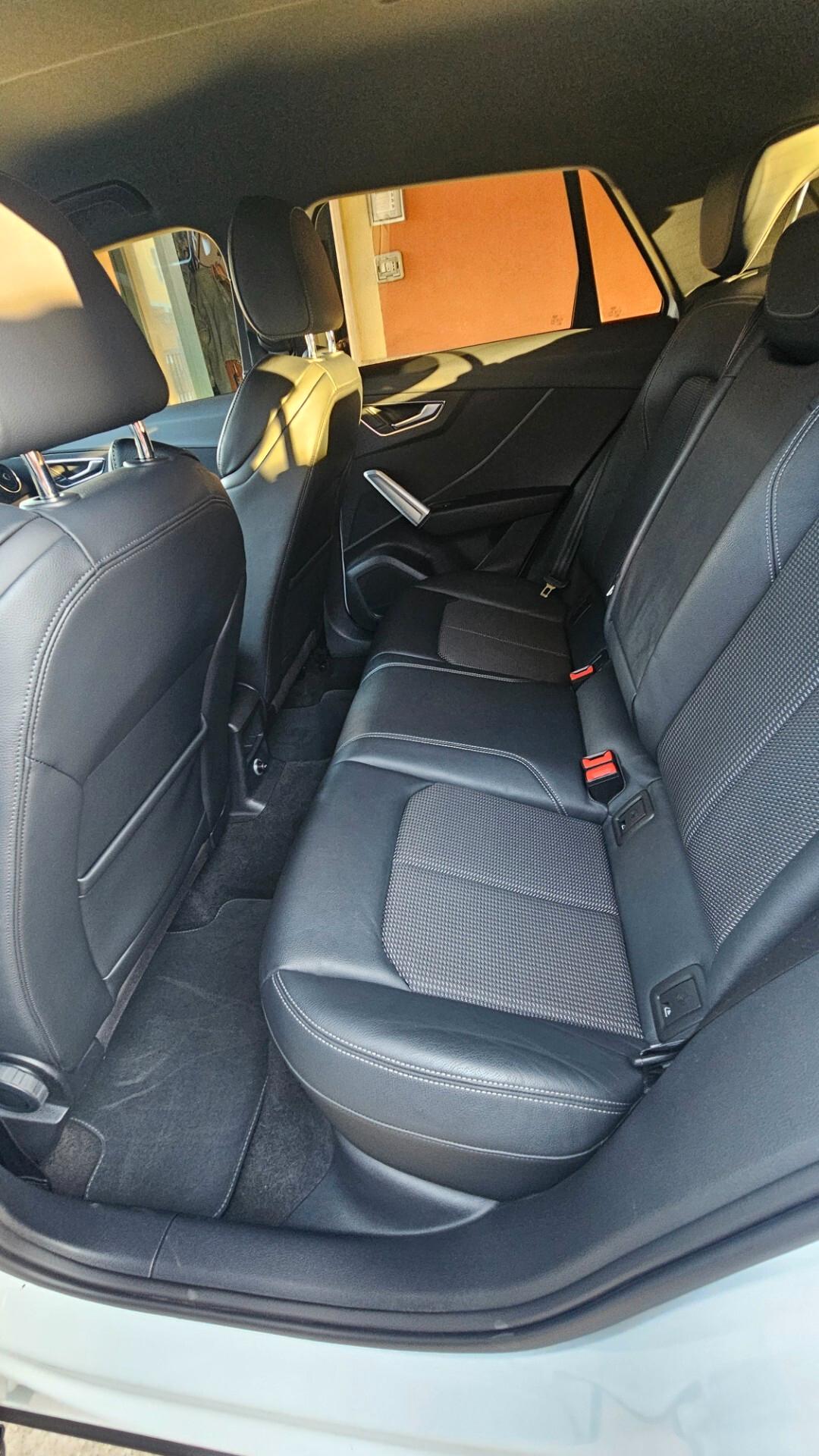 Audi Q2 35 TDI quattro S tronic line Edition