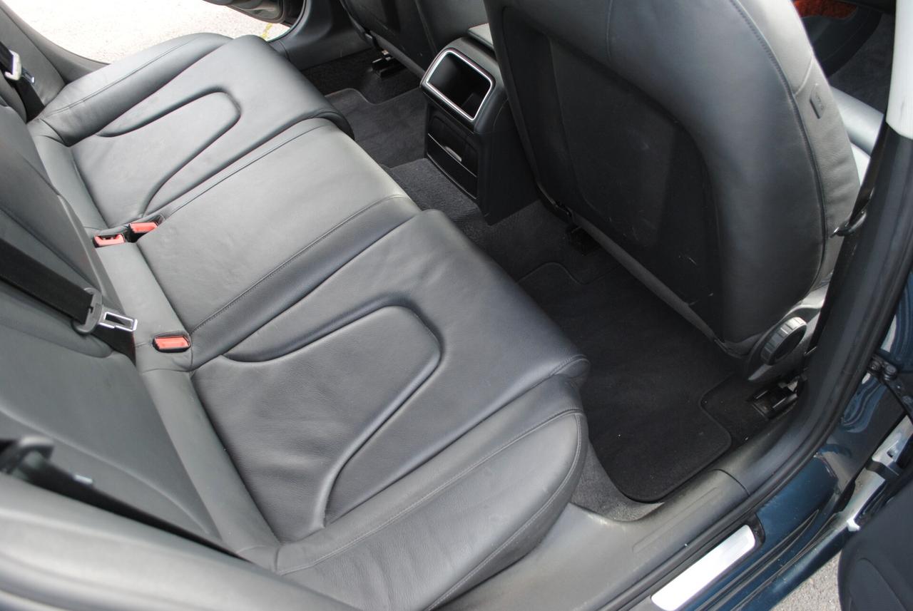 AUDI A4 2.0 TDI 143 CV OK NEOPATENTATI