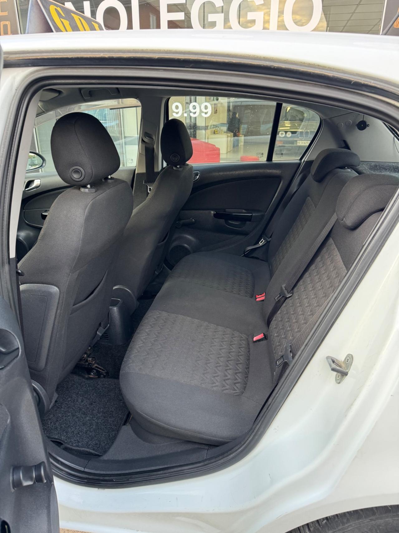 Opel Corsa 1.2- NEOPATENTATI- GPL CASA MADRE