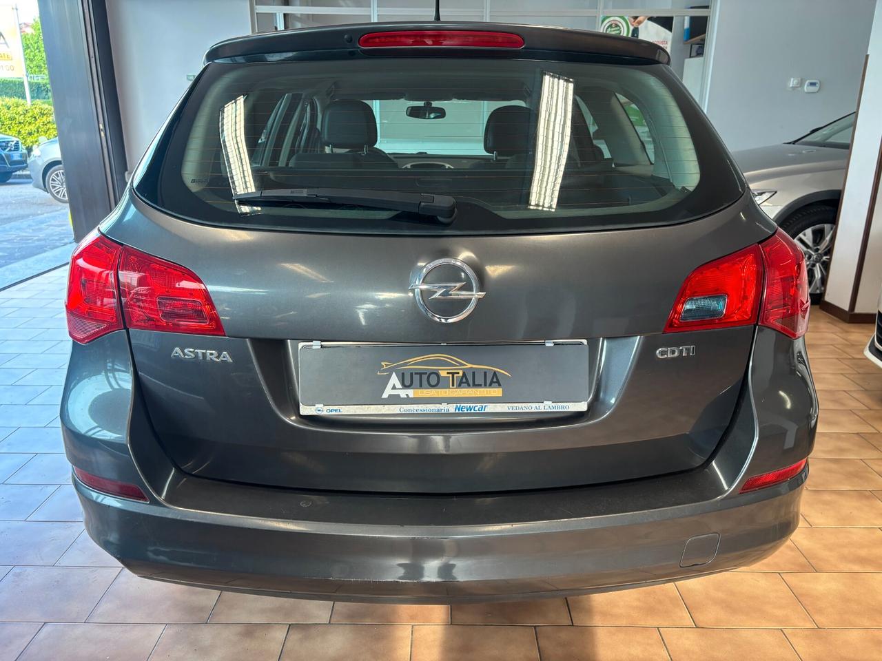Opel Astra Sports Tourer 1.7 cdti Cosmo 110cv