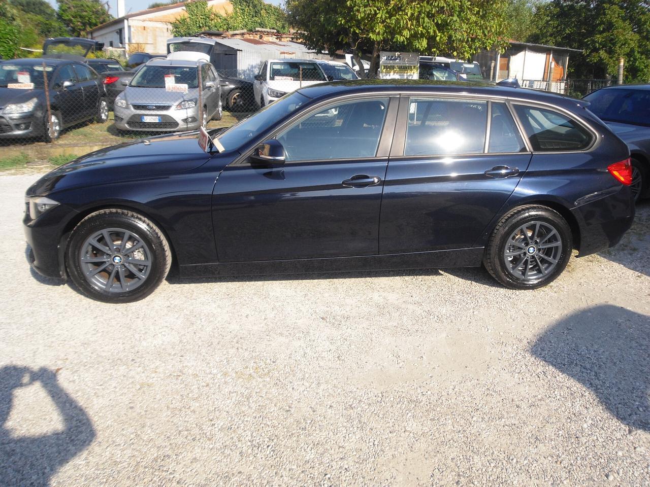 Bmw 318 318d xDrive Luxury touring 143cv