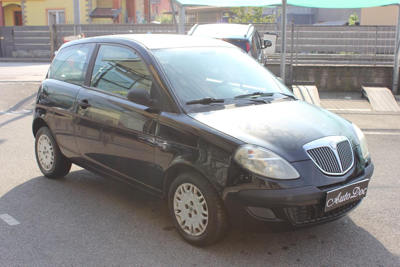 Lancia Ypsilon 1.2 IMPIANTO METANO PER COMMERCIANTI