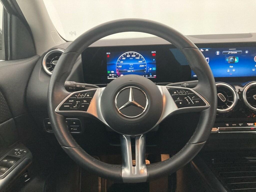 Mercedes GLA 180 180 D Progressive Advanced 8G-DCT