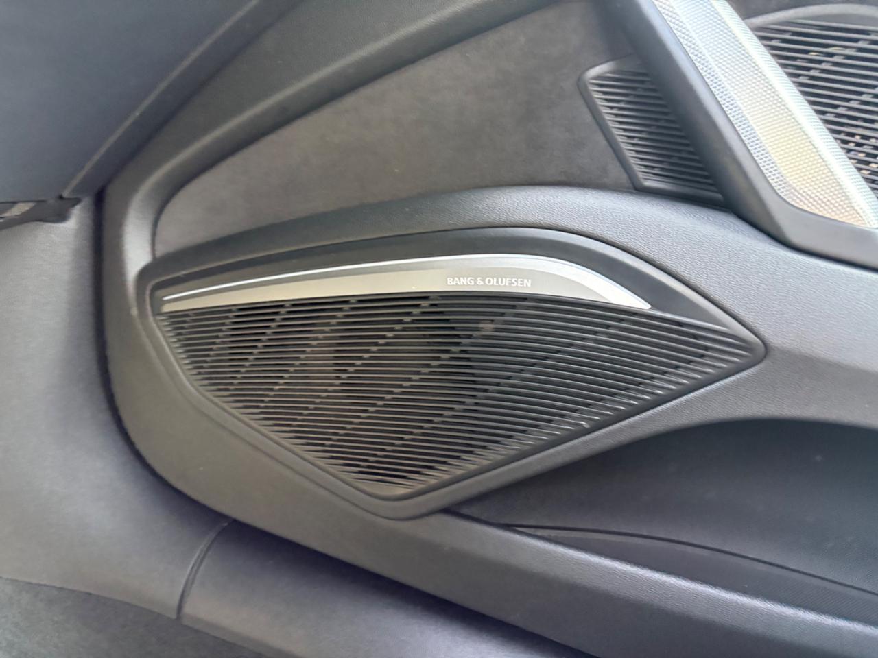 Audi TT Coupé 2.0 TDI ultra S line