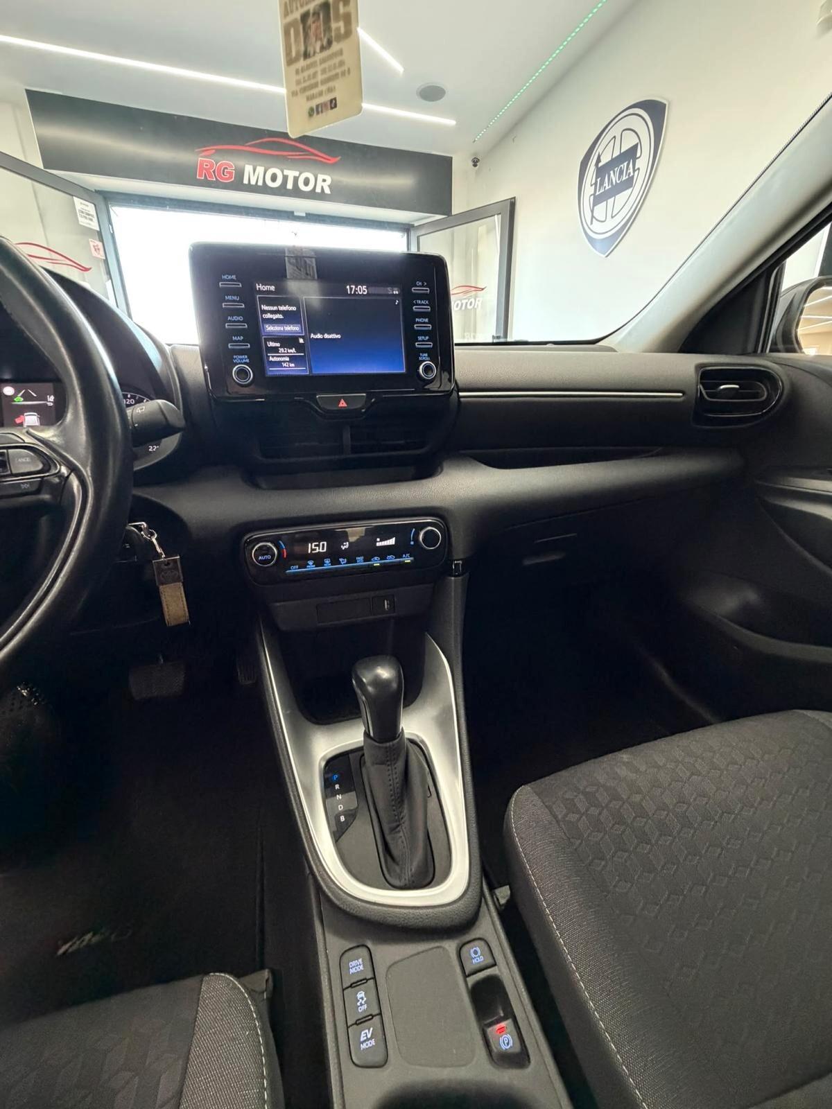 Toyota Yaris HYBRID