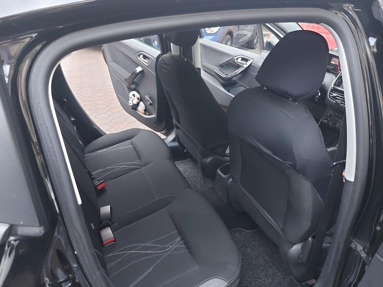 Peugeot 208 Allure 1.4 HDI 68 cv neopatentati